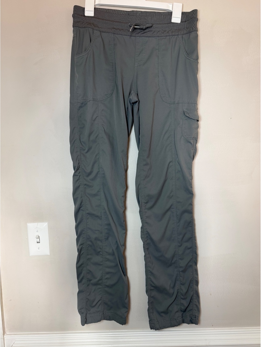 The North Face Women's Medium Gray Outdoor Jogger Pants with Drawstring Waist